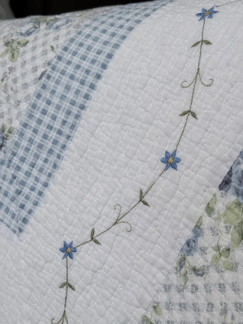 Blue White Quilt Set